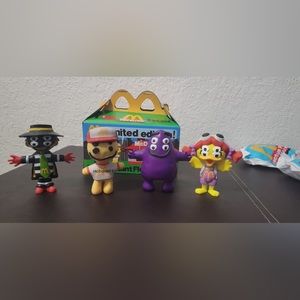 I got the cactus plant flea market Collectables all 4 sealed